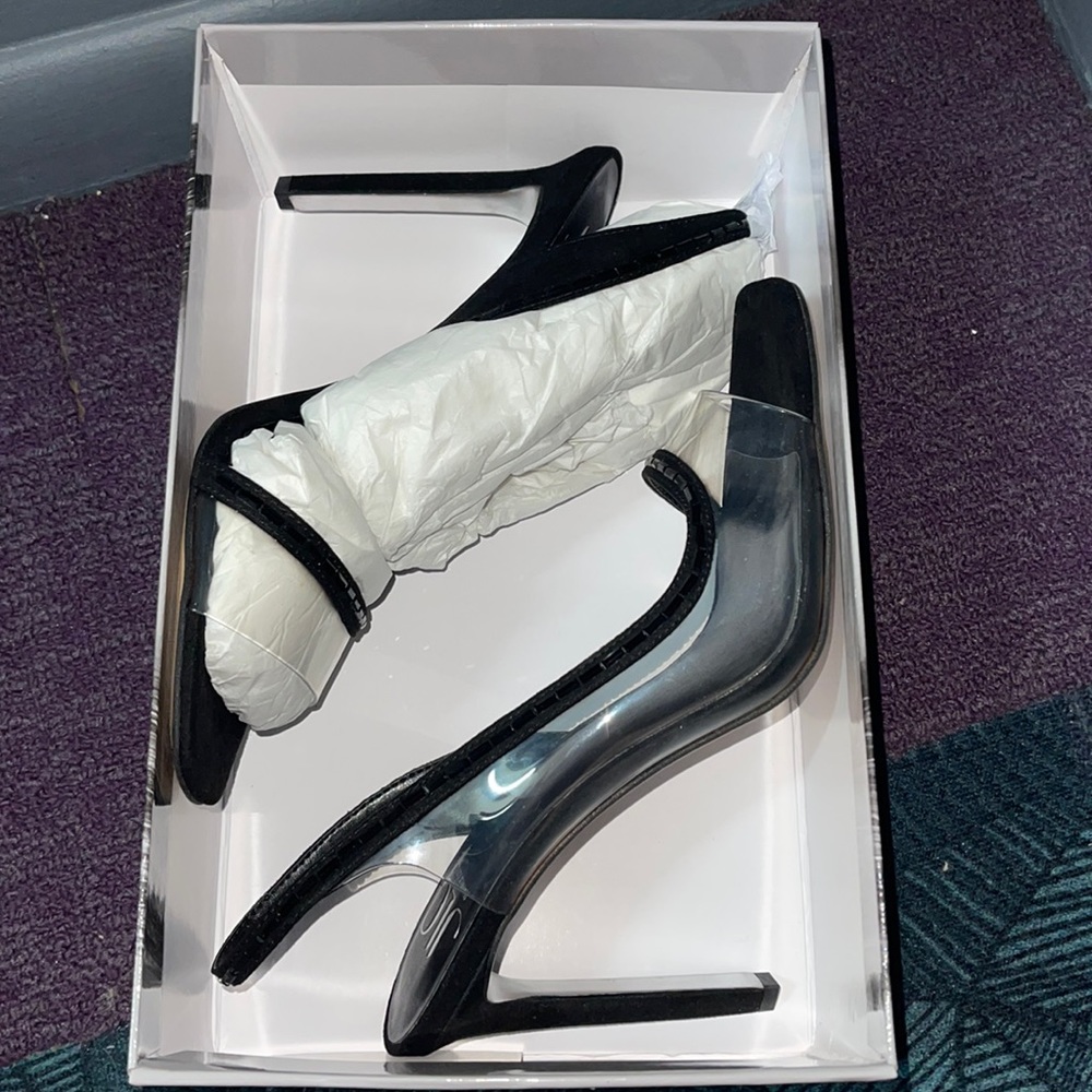 Wynona heels
